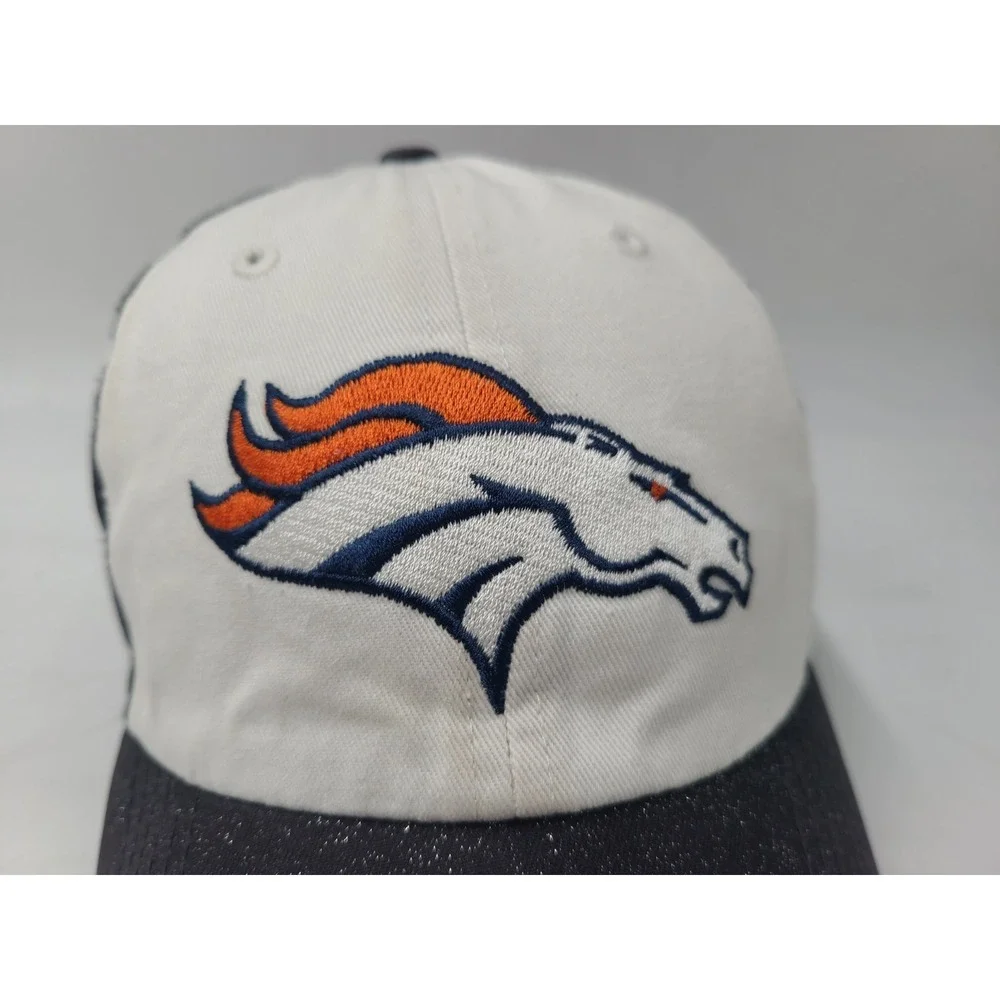 Women Denver Broncos Glitter Sparkles NFL‎ Team Apparel Strapback Hat Cap White